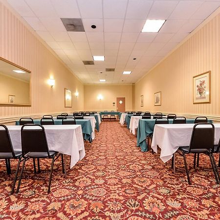 Quality Inn And Suites Conference Center ريتشموند المظهر الخارجي الصورة