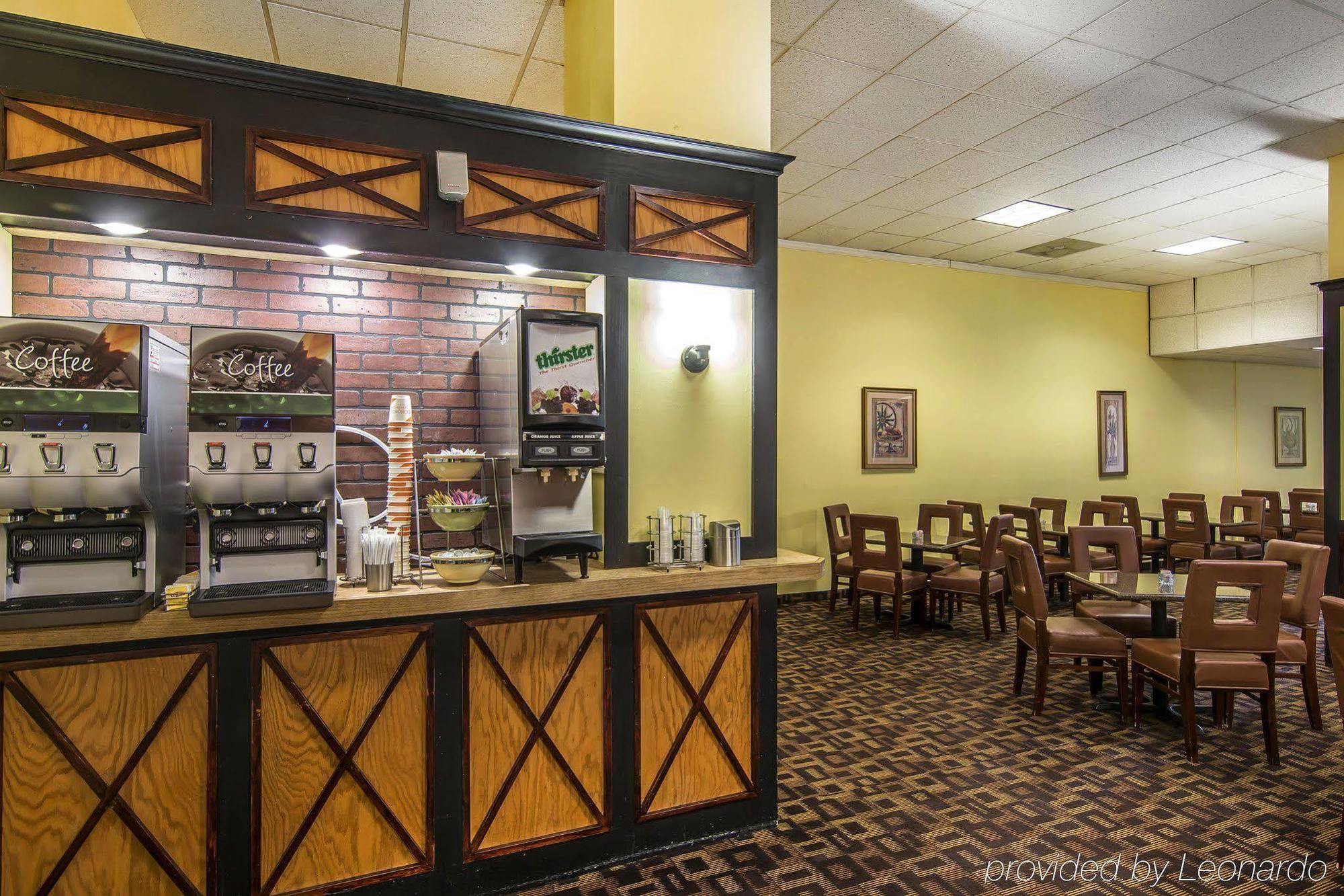 Quality Inn And Suites Conference Center ريتشموند المظهر الخارجي الصورة