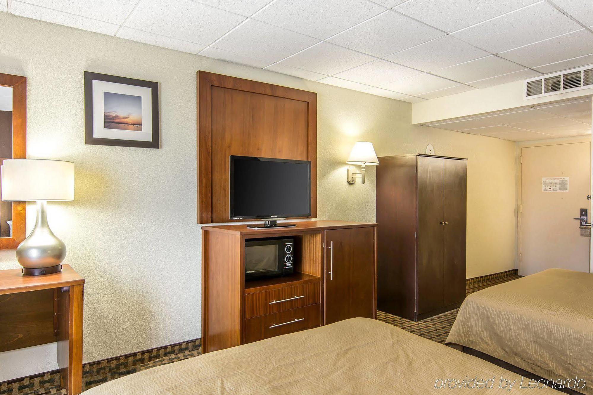 Quality Inn And Suites Conference Center ريتشموند المظهر الخارجي الصورة